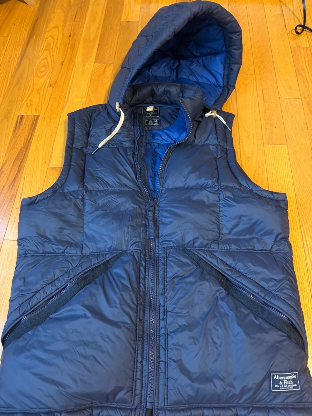 Abercrombie & Fitch Men's Dark Blue Quilted Hooded Puffer Vest